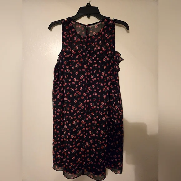 BCBGeneration - Picture 1 of 2